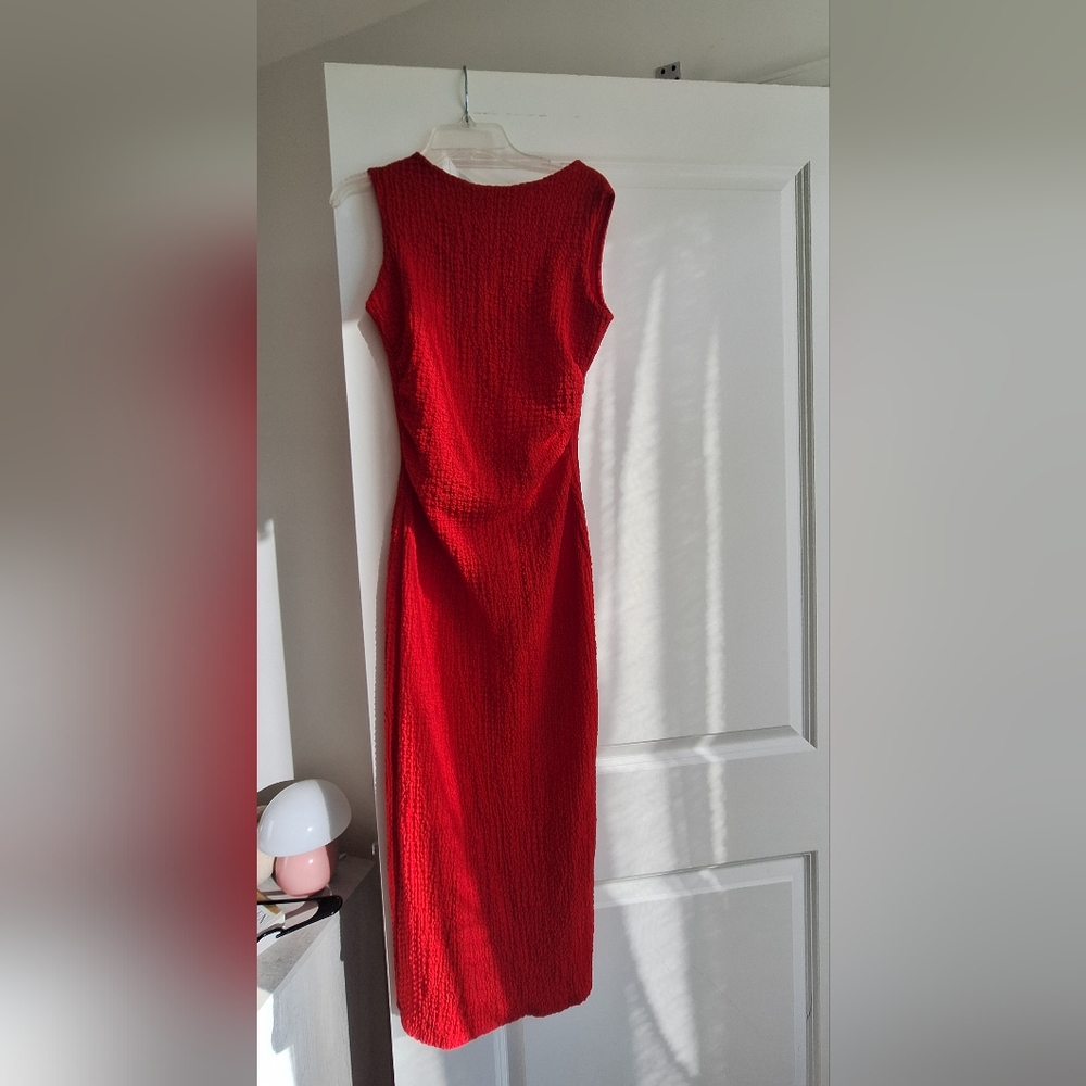 Elegant Red Sleeveless Dress